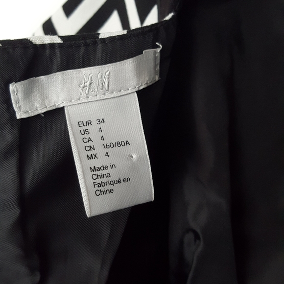 H&M dress size 4 - Picture 3 of 5